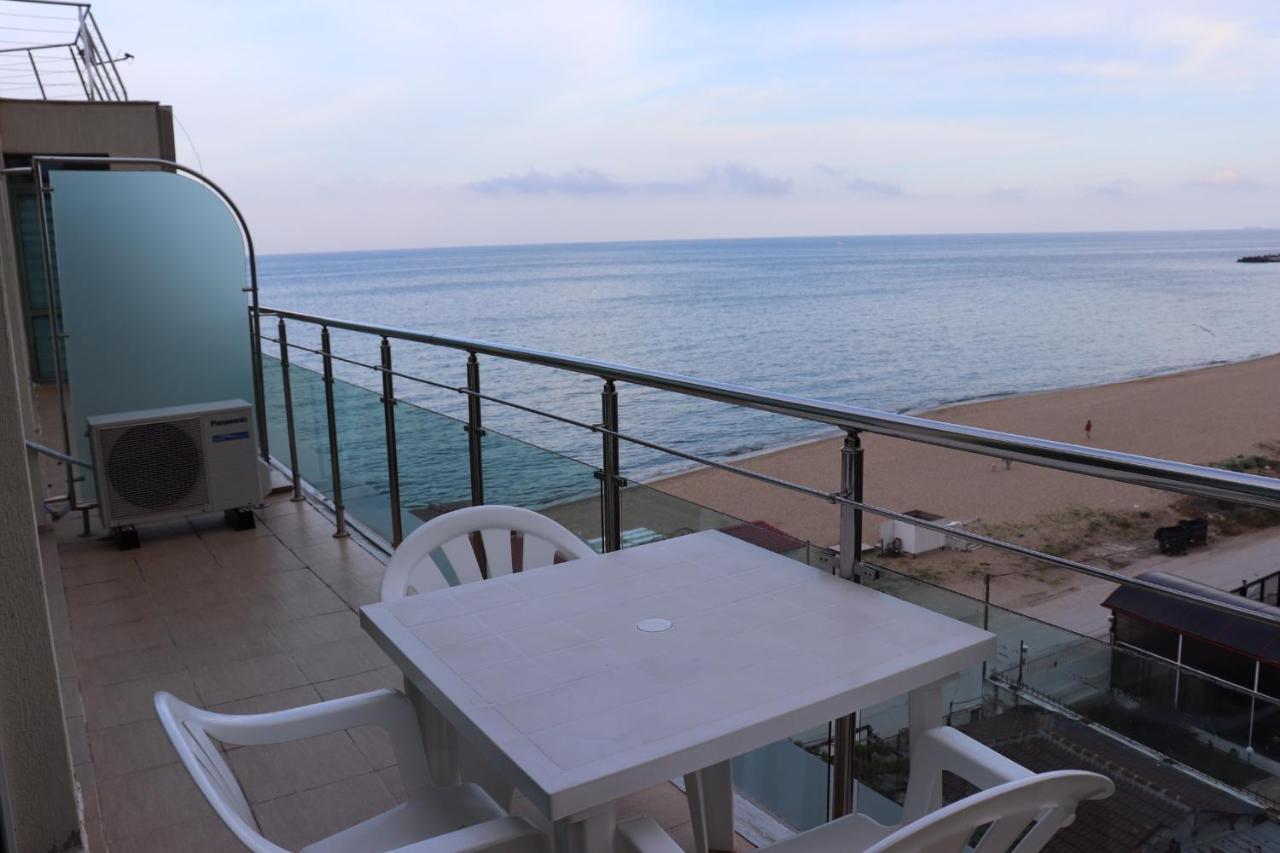 Beach Apartment No 17 St. Konstantin og Helena Eksteriør bilde